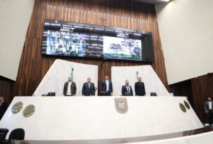 Solenidade lotou o Plenário da Assembleia Legislativa na noite desta segunda-feira (30).