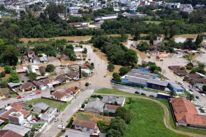 Governo destina R$ 1 milhão para acolher desabrigados pelas chuvas em hotéis e pousadas