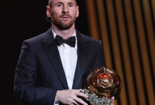 Messi conquista Bola de Ouro da France Football pela oitava vez