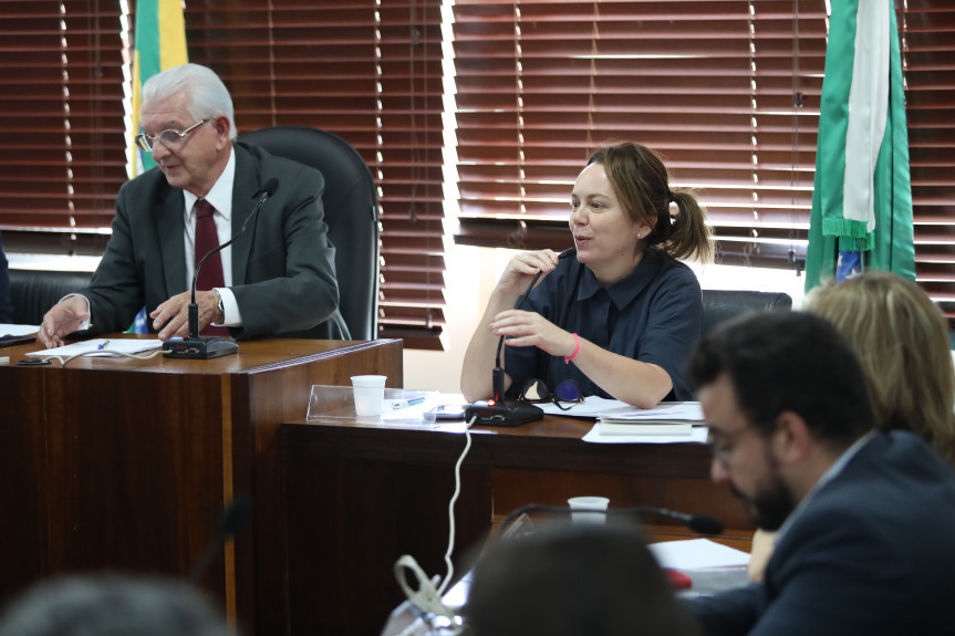 Reunião ocorreu na manhã desta terça-feira (22), na Sala das Comissões.