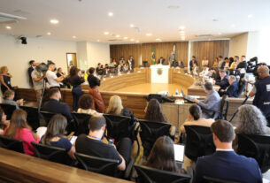 Reunião aconteceu no Auditório Legislativo, na manhã desta terça-feira (12).