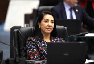 A deputada Cantora Mara Lima (Repblicanos) é a presidente da Comissão de Defesa dos Direitos da Mulher.