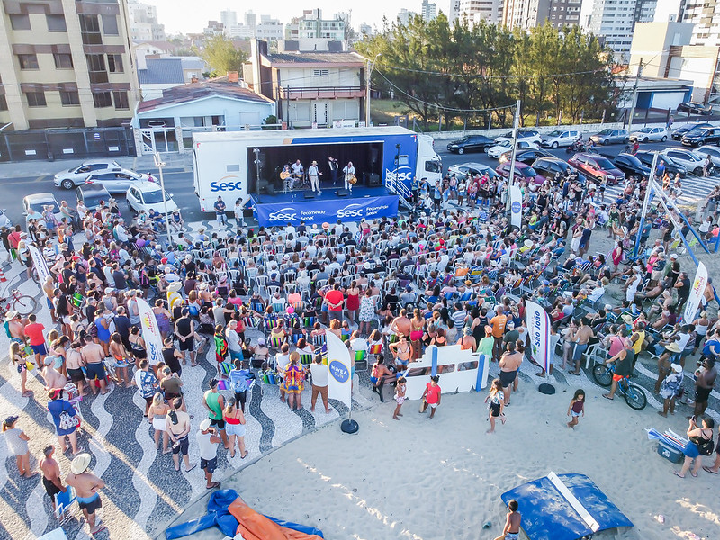 Estação Verão Sesc terá ações em sete praias na temporada de férias de 2024