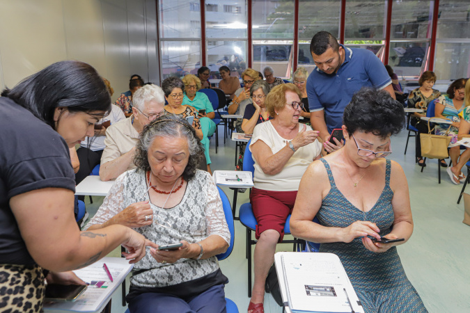 Paraná intensifica políticas públicas para atendimento e inclusão da pessoa idosa