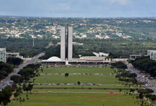 O Fórum oportuniza um diálogo mundial, aberto e democrático, para estabelecer compromissos políticos relacionados à água. Também incentiva o uso racional, conservação, proteção, planejamento e gestão deste recurso em todos os setores da sociedade.