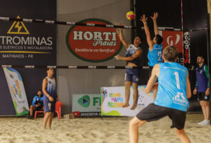 Com chuvas, atletas disputam Circuito Paranaense de Vôlei de Praia em novo local