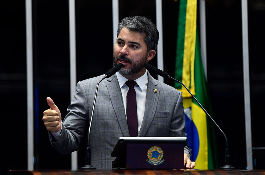 Em discurso, à tribuna, senador Marcos Rogério (PL-RO).