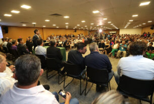 Sessão Especial lotou o Centro de Eventos Expoara na noite desta quarta-feira (31).