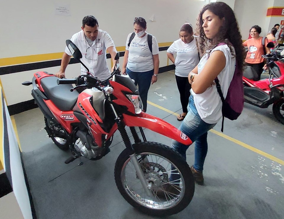 Governo ES - Detran|ES oferta Curso de Mecânica Básica para mulheres em Jaguaré