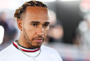 Hamilton fica próximo de trocar a Mercedes pela Ferrari em 2025