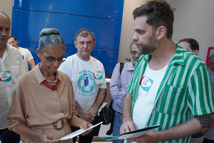 O ofício com a proposta, protocolado nesta sexta-feira (15) junto ao Ministério do Meio Ambiente, foi também entregue pessoalmente pelo deputado Goura à ministra, que participou de um evento na capital paranaense neste sábado (16).