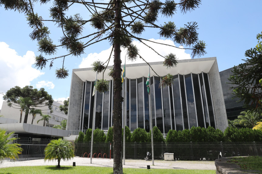 Na pauta de votações da sessão plenária de segunda-feira (18) constam nove itens.