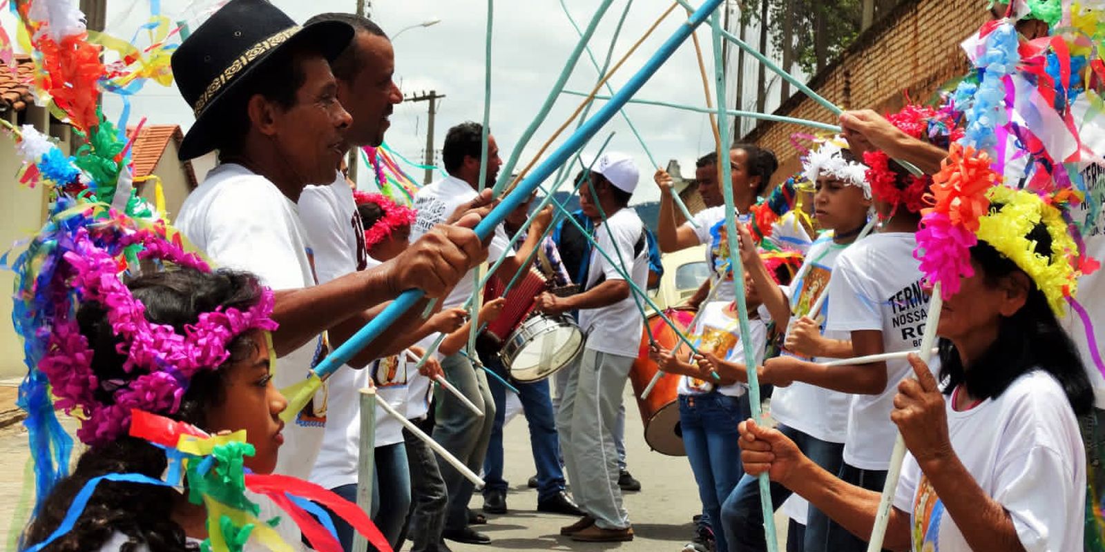 Congado é festa de almas e necessita de apoio público, diz antropólogo