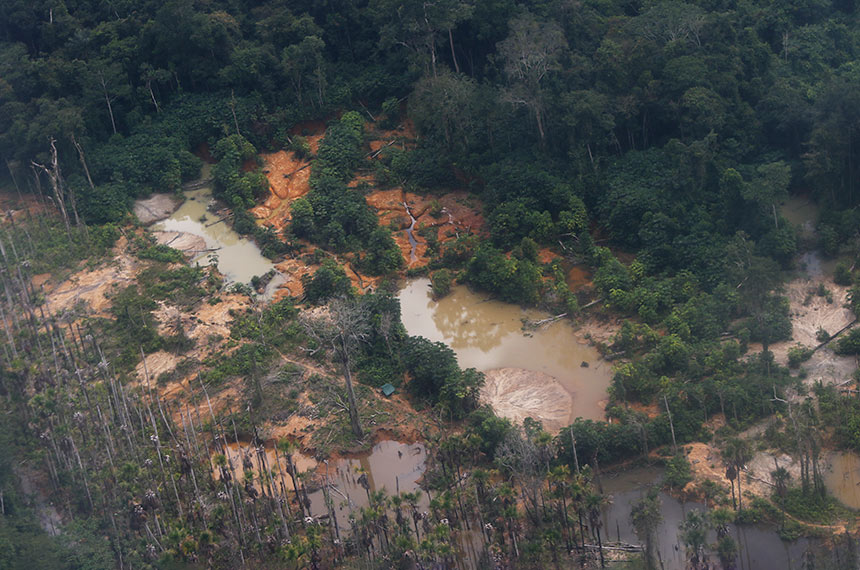 Desafios socioeconômicos e ambientais impõem mudanças na regulamentação do garimpo — Senado Notícias