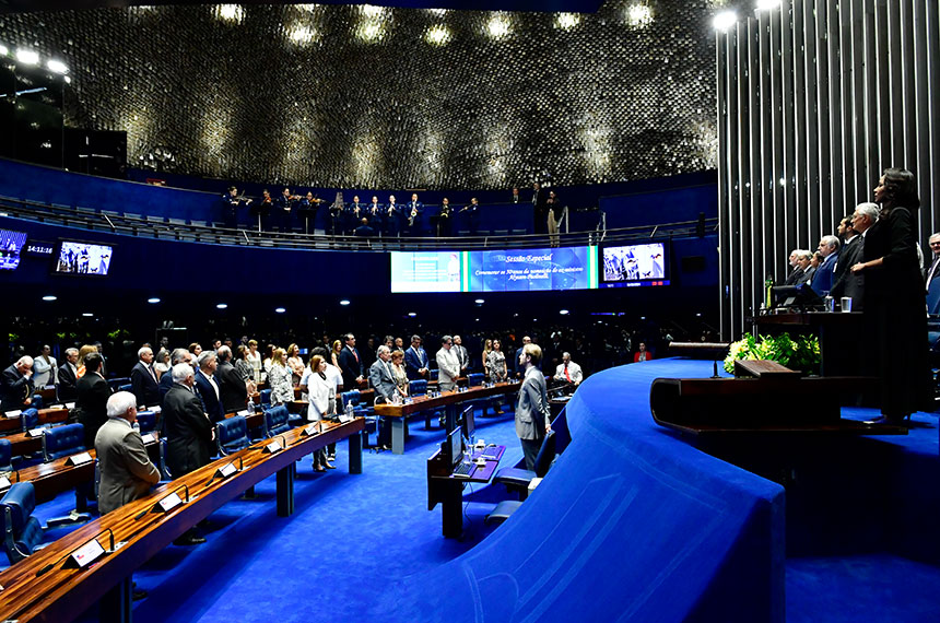 Em sessão especial, Senado reconhece trabalho 'visionário' de Alysson Paolinelli — Senado Notícias