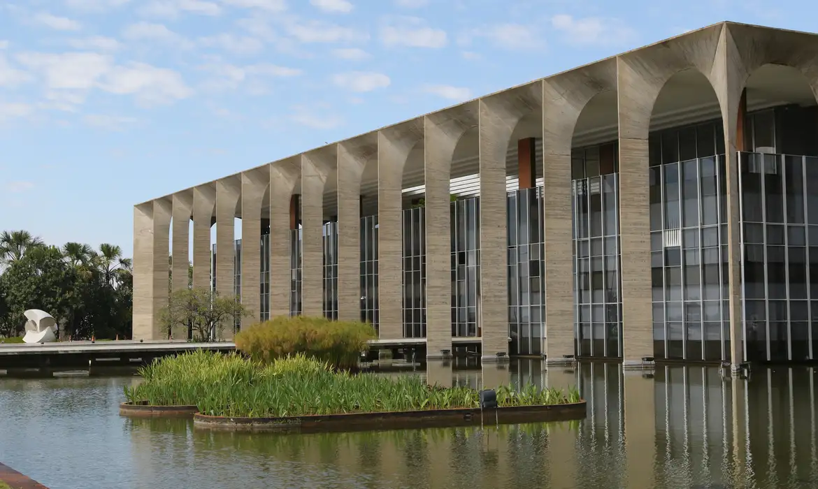 Palácio Itamaraty é reaberto para visitação do público neste sábado (23) — Agência Gov