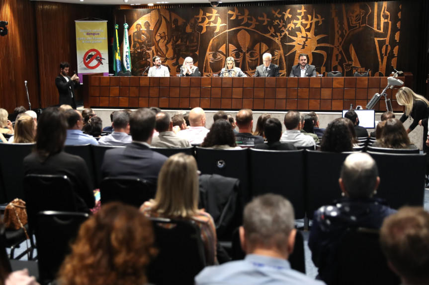 Audiência ocorreu no Plenarinho da Assembleia Legislativa na manhã desta segunda-feira (25).