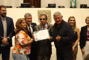 Atletas do paradesporto são homenageados na Assembleia Legislativa do Paraná