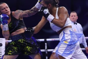 Bia Ferreira derrota argentina e é campeã mundial no boxe profissional