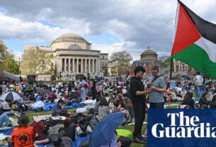 Columbia dá aulas remotamente após manifestantes pró-Palestina serem presos |  Universidades dos EUA