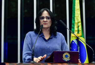 Em discurso, à tribuna, senadora Damares Alves (Republicanos-DF).