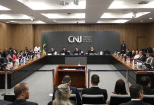 Maioria do CNJ derruba decisão que afastou juíza Gabriela Hardt