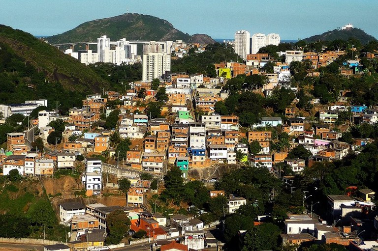 Pobreza cai para menor índice registrado desde 2012, indica IBGE — Agência Gov