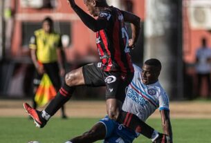 Vitória faz 3 a 2 de virada sobre Bahia em 1º jogo da final do Baianão