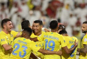 Al-Nassr marca no fim, vence e evita título antecipado do Al-Hilal