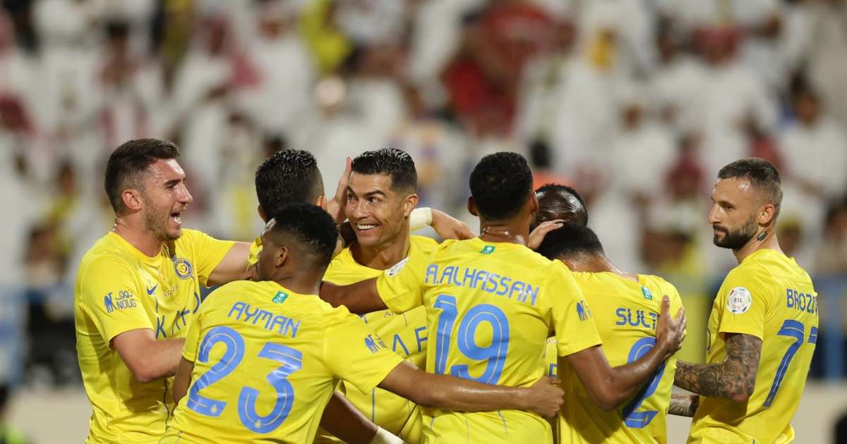 Al-Nassr marca no fim, vence e evita título antecipado do Al-Hilal