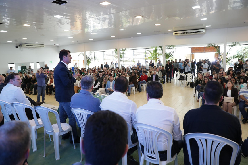 Sessão Especial ocorreu no início da tarde deste sábado (25), na 52° ExpoParanavaí, que ocorre até o dia 2 de junho no Parque de Exposições Presidente Arthur da Costa e Silva.