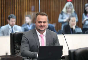 O deputado Alisson Wandscheer (SD) é líder do Bloco Parlamentar da Neurodiversidade da Assembleia.