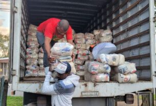 Comunidades quilombolas e ciganas do Rio Grande do Sul recebem cestas básicas do Governo Federal — Agência Gov