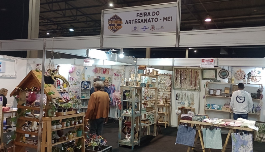 Com itens de artesanato, grupo de MEI de Arapongas comemora faturamento em feira | ASN Paraná