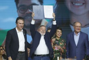 Lula anuncia investimentos para expansão de universidades em São Paulo