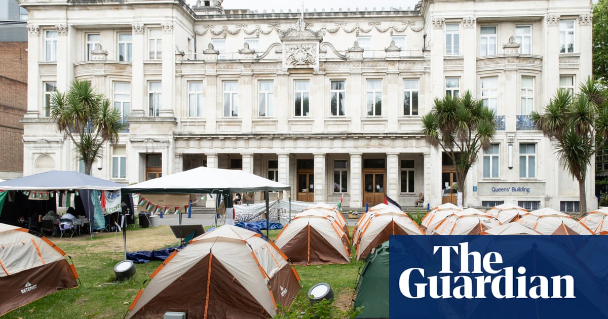 Acampamentos de protesto em Gaza em universidades do Reino Unido encerram em meio a ação legal | Estudantes