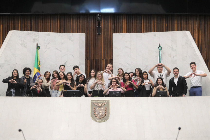 As visitas constituem uma importante estratégia de ensino, uma vez que motivam os visitantes e permitem que eles explorem e vivenciem uma grande diversidade de conteúdos.