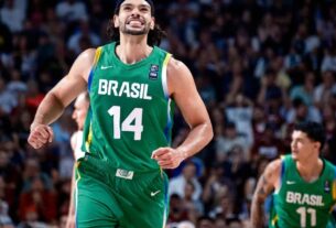 Brasil vence Letônia e se classifica para Paris 2024 no basquete