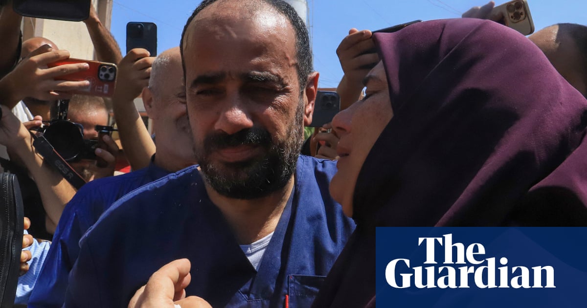 Chefe de hospital libertado em Gaza acusa Israel de tortura repetida | Guerra Israel-Gaza