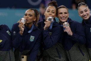 Equipe feminina conquista bronze na ginástica artística em Paris