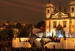 Ópera leva moradores de Congonhas a visitarem a própria história