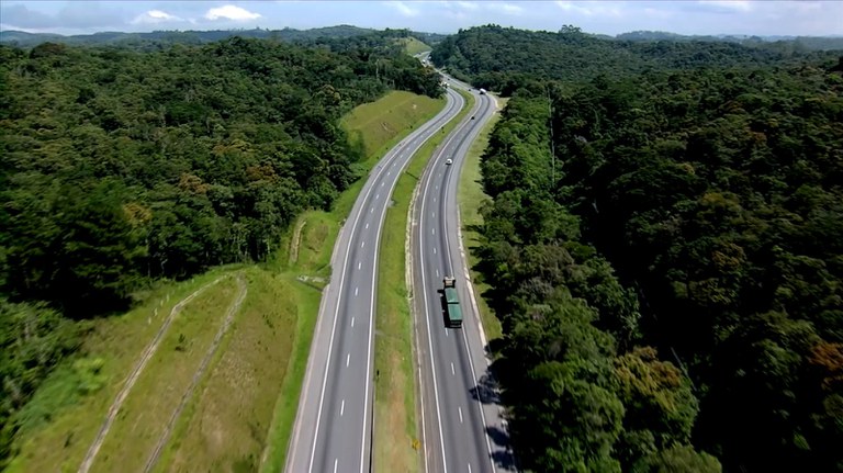 4UM Investimentos vence leilão da BR-381/MG, a velha 'Rodovia da Morte' — Agência Gov