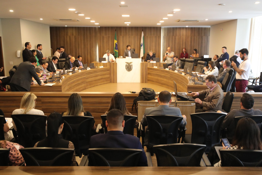 Reunião ocorreu no início da tarde desta terça-feira (20), no Auditório Legislativo.