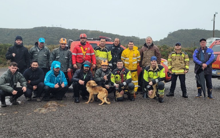 Cachorro é resgatado após mais de duas semanas perdido em Parque Nacional da Serra Geral — Agência Gov