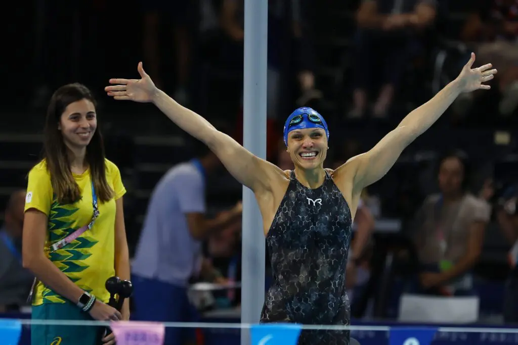 Carol Santiago ganha ouro no nado costas e soma 6 medalhas em Jogos Paralímpicos — Agência Gov