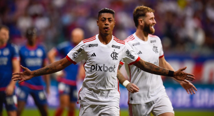 Flamengo vence Bahia em Salvador e larga na frente nas quartas de final