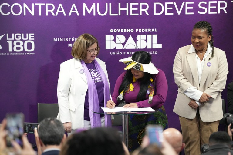 Ministra dos Povos Indígenas se engaja na Mobilização Nacional pelo Feminicídio Zero — Agência Gov