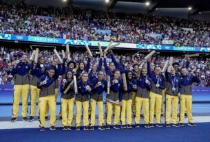 Prata no futebol, bronze no vôlei, show feminino e Brasil chega a 20 medalhas em Paris — Agência Gov