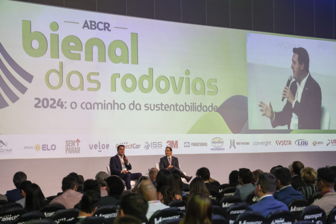 Ratinho Junior apresenta concessões do Paraná na Bienal das Rodovias 2024