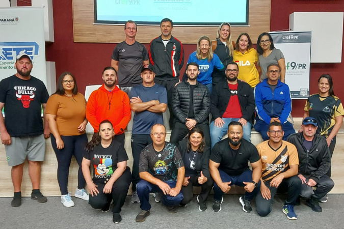 Treinamento esportivo qualifica os professores de Educação Física da rede estadual